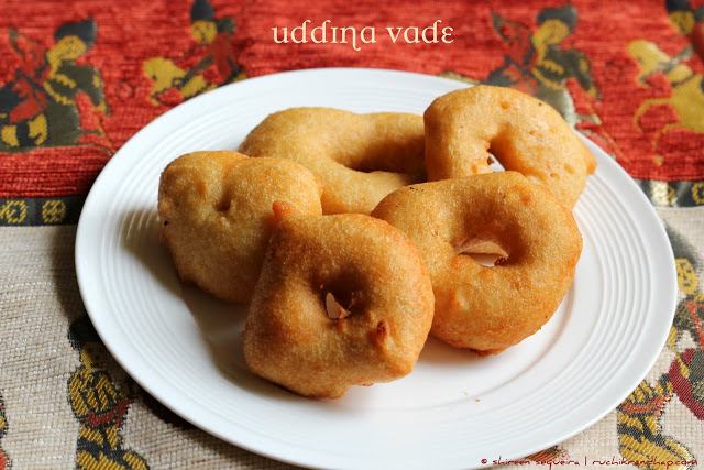 Uddina Vade / Medhu Vada (Black Gram Lentil Fritters)