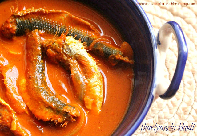 Tharlyanchi Khodi (Sardine Curry)