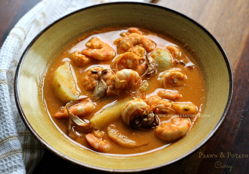 sungta ani botate (prawn & potato curry  ~ mangalorean catholic style) + video!