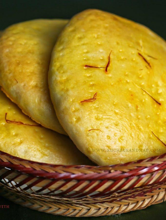 Sheermal / Shirmal ~ Persian Flatbread Flavoured with Saffron & Milk