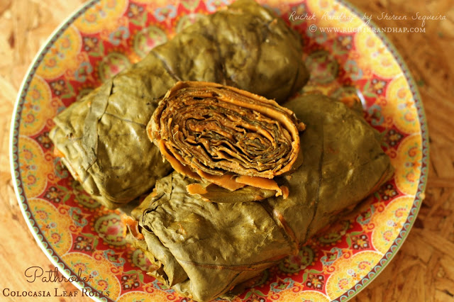 Pathrode / Pathrade ~ Steamed Colocasia Leaf Rolls ~ Method #2