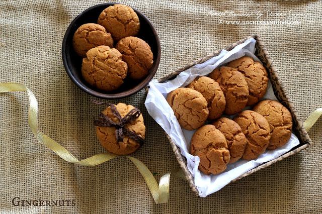 Gingernuts ~ Ginger Biscuits