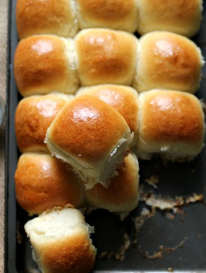 Pao (Pav) ~ Dinner Rolls (with Eggless option)