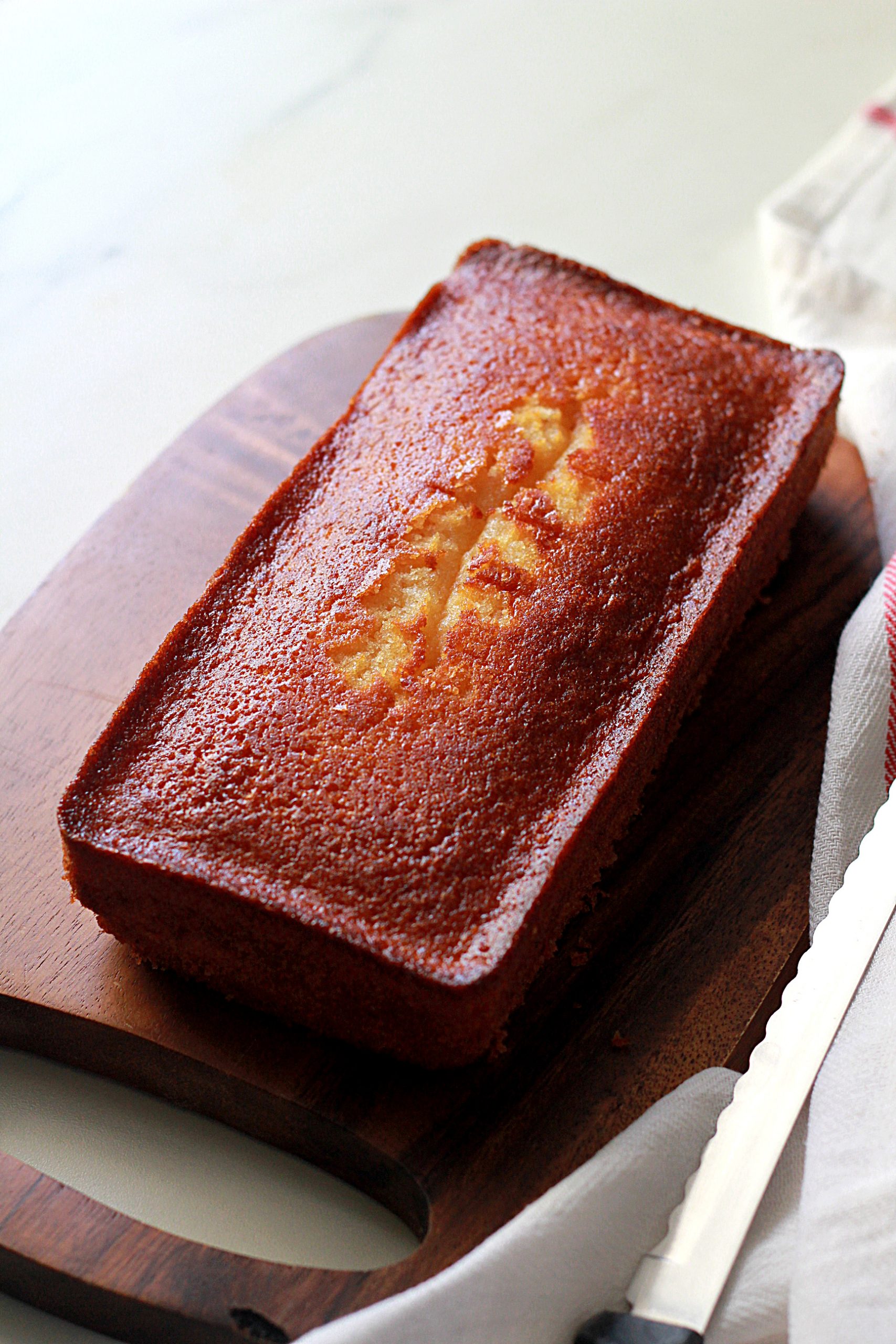 Fresh Pineapple Mousse Cake | No-Bake Mousse Cake | Order Mousse Cake  Online – Liliyum Patisserie & Cafe
